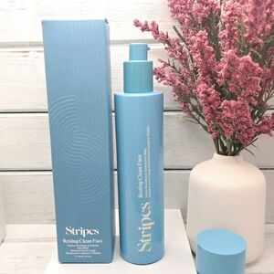 Stripes Resting Clean Face Cleanser